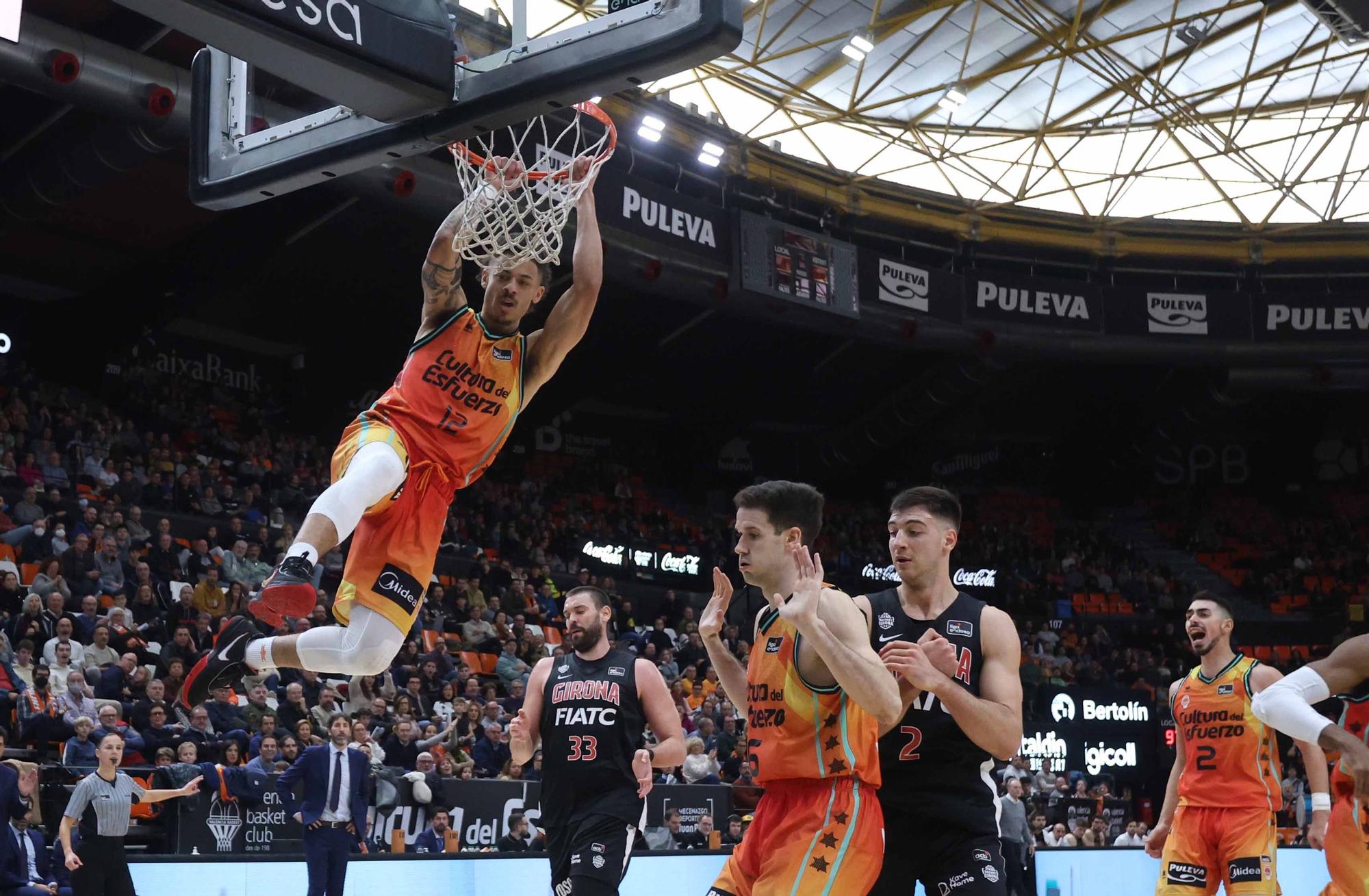 Las mejores imágenes del Valencia Basket - Girona Basketball