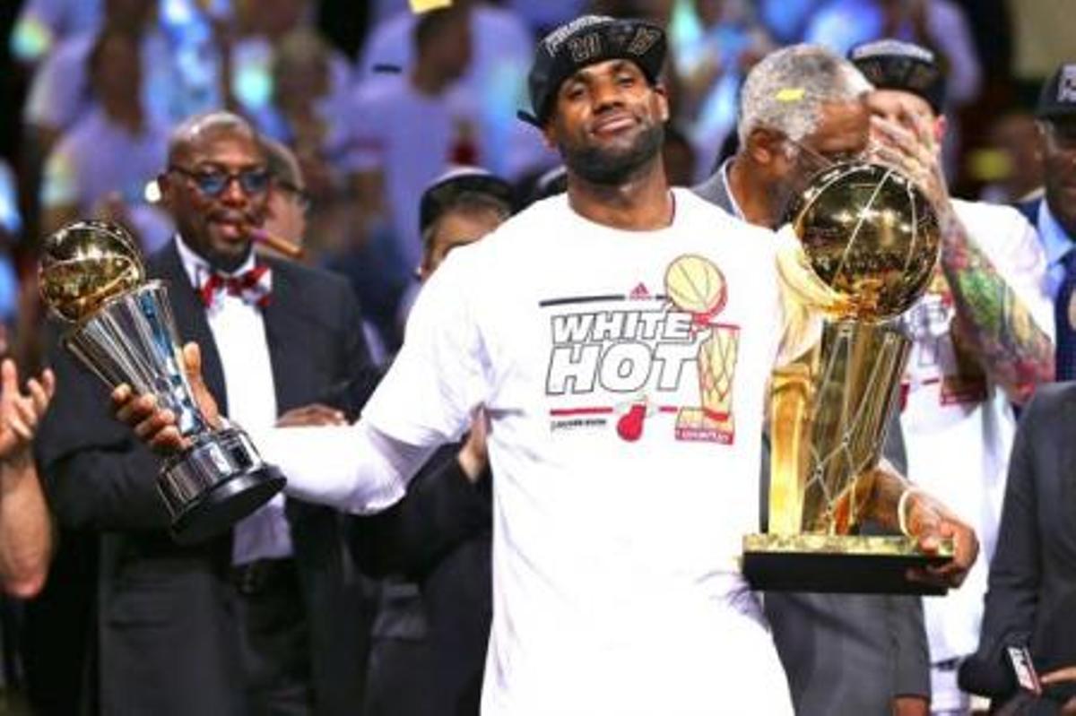 LeBron James triunfaba con Miami Heat en 2012 y luego se llevaba el oro en Londres 2012