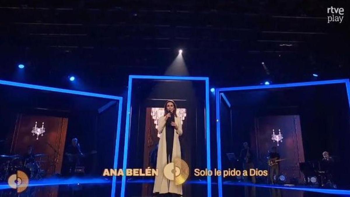 Imagen de la actuación de Ana Belén compartida por Pedro Sánchez