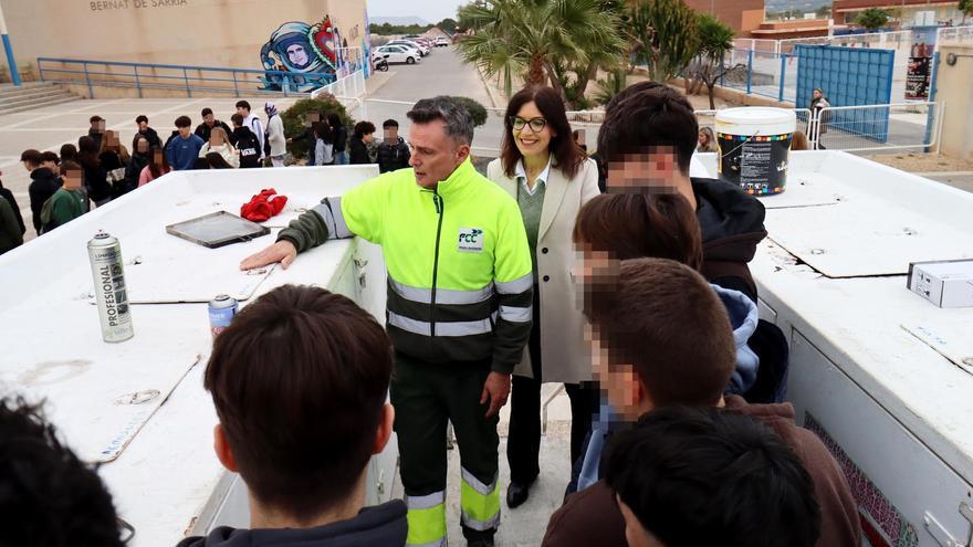 Benidorm conciencia a los adolescentes para que reciclen