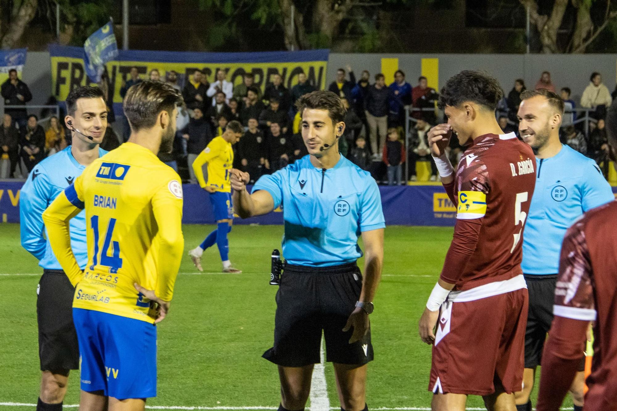 Orihuela CF 2-4 Cádiz B