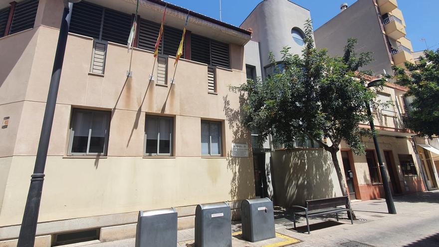 El centro de mayores de la calle Cervantes de San Vicente, sin servicio de cafetería