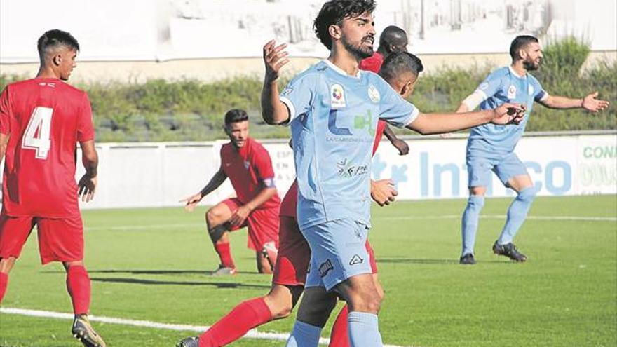 Dos derrotas seguidas alejan al Ciudad de Lucena de la promoción de ascenso