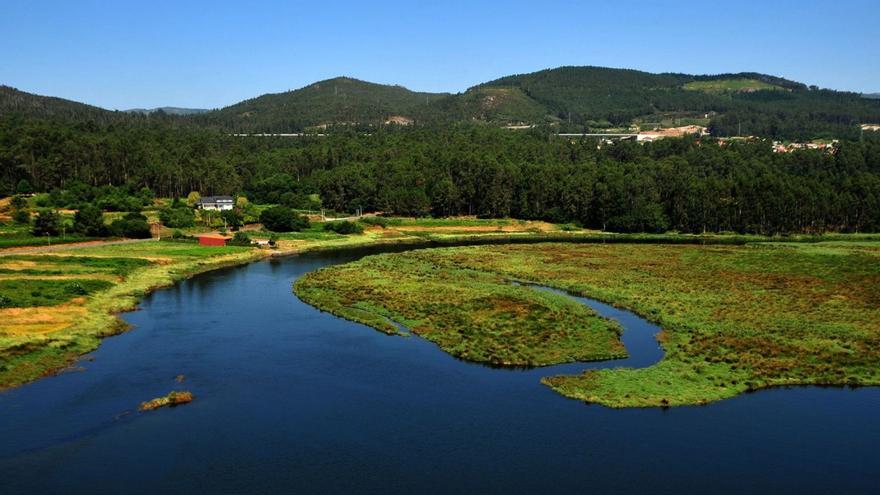 El río Ulla, entre los ayuntamientos de Catoira y Rianxo.