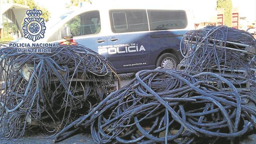 Detenido por sustraer cable de cobre del alumbrado público en el centro de Córdoba