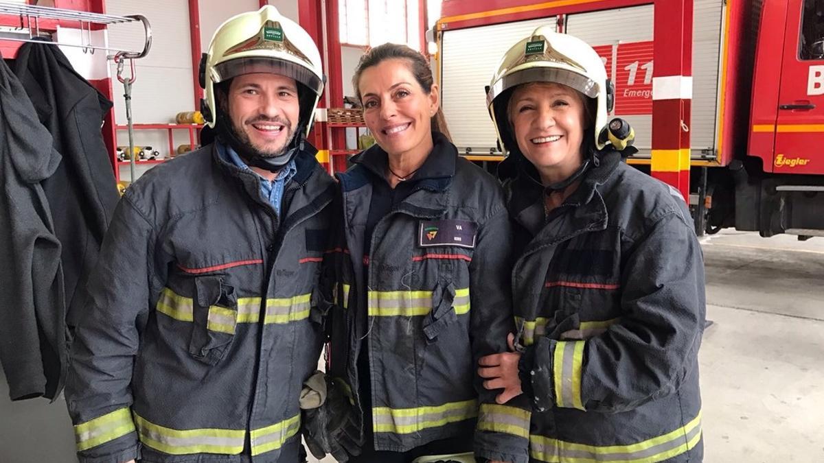 David DeMaría, Eva Araujo y Blanca Portillo, en el programa 'Ellas'.