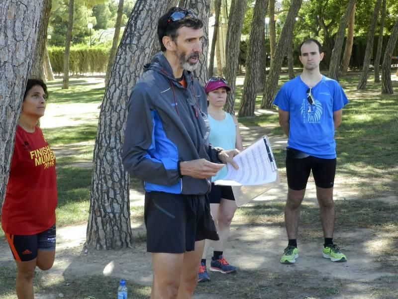 Una treintena de atletas de la escuela del Running Zaragoza realizaron el domingo una prueba de 21 kilómetros de cara al Maratón de Zaragoza