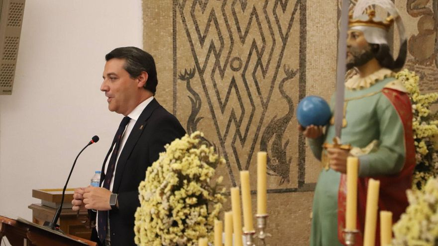 La oposición en Córdoba rechaza destinar medio millón de euros a la construcción de una escultura a Fernando III