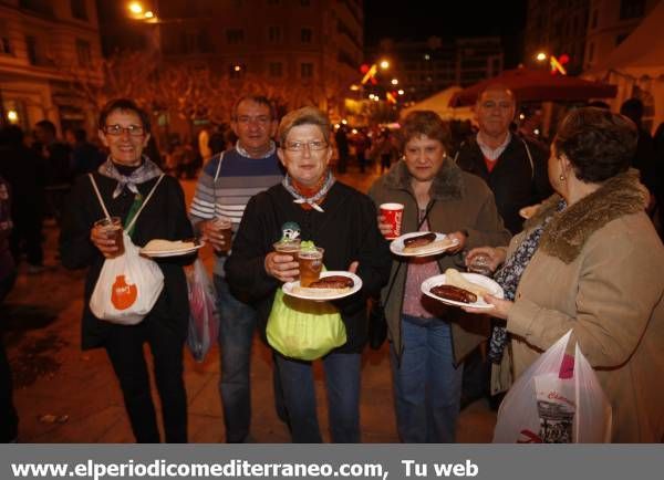 GALERÍA DE FOTOS - Éxito de la Barbacoa de ‘Mediterráneo’