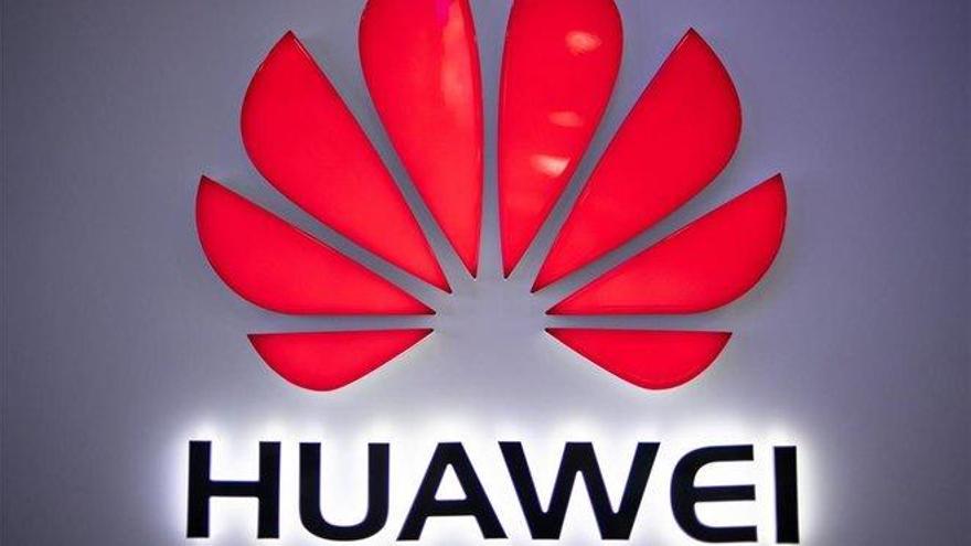 Huawei vende el 23% más pese al veto de EEUU