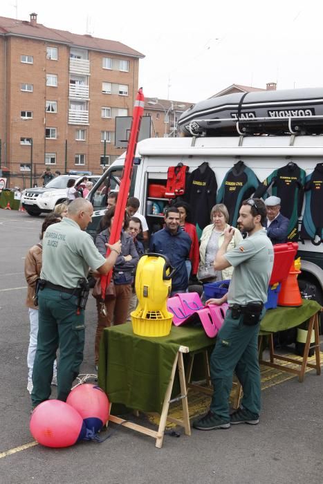 Exhibición de la Guardia Civil de Gijón