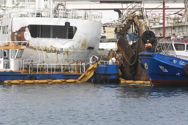 BARCO EN RIESGO DE HUNDIMIENTO