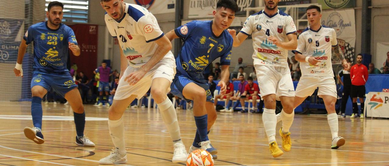 Los jugadores del Peñíscola lograron una gran remontada.