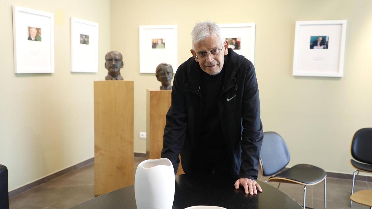 El médico y teólogo, Alfred Sonnenfeld, ayer en su visita al Colegio Peleteiro para ofrecer un coloquio sobre el liderazgo ético