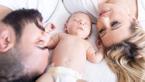 Los padres disfrutan desde hoy de cinco semanas de permiso de paternidad