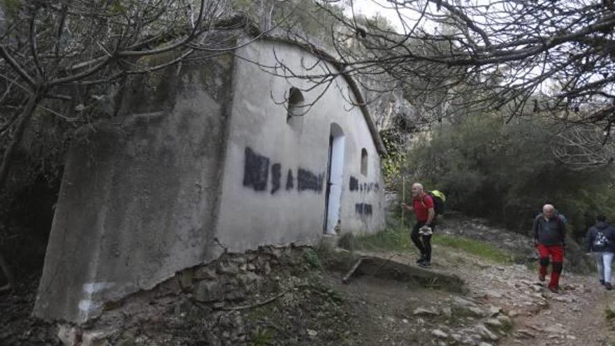 El pozo del manantial de Bellús que abastece de agua potable a la población de Xàtiva, ayer.