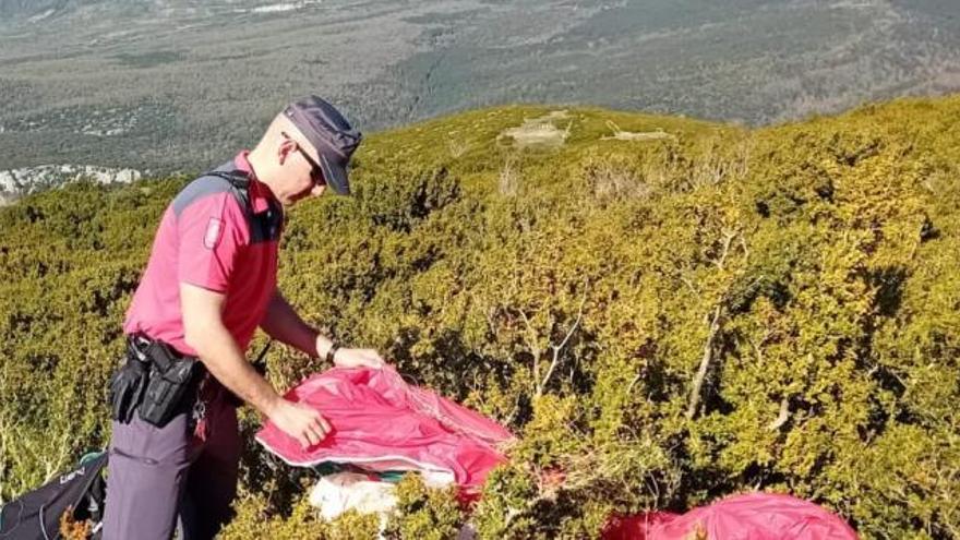 Fallece un zaragozano en un accidente de parapente en Navarra