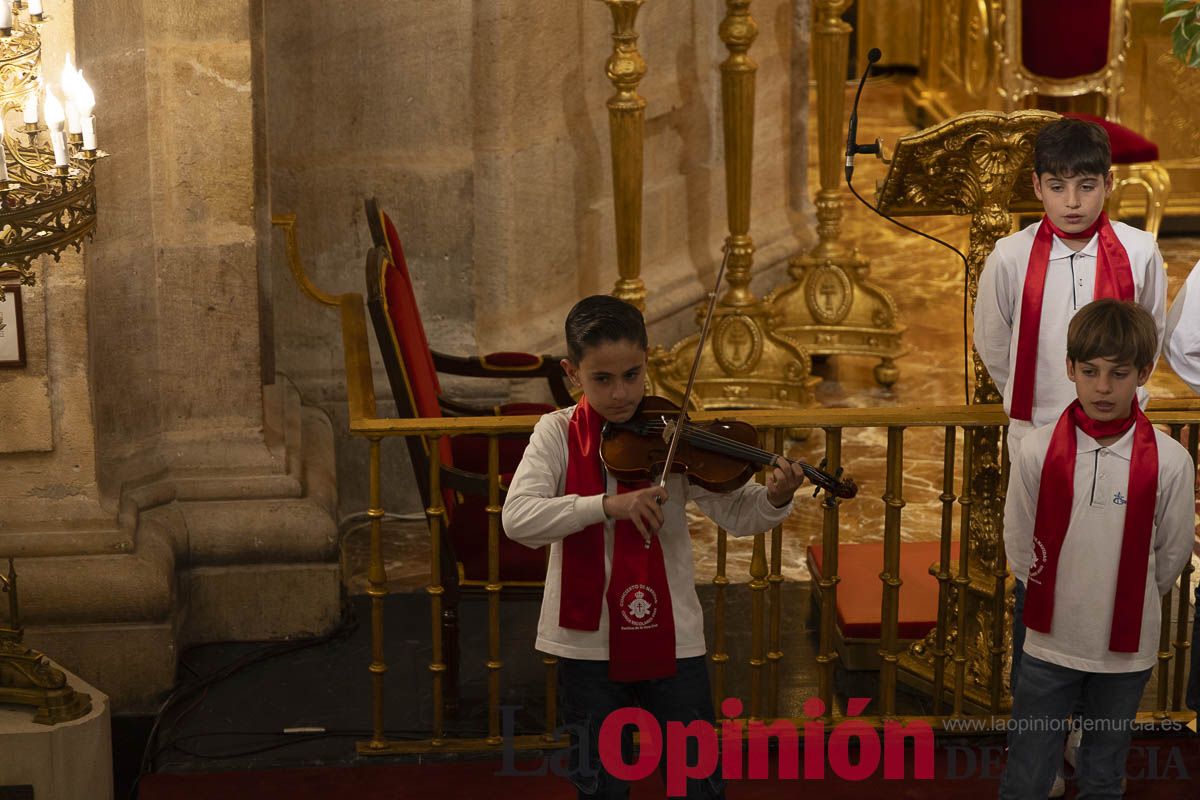 Así ha sido el concierto de Navidad protagonizado por los coros escolares de Caravaca en la Basílica de la Vera Cruz