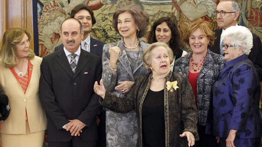 Doña Sofía, con Campos y representantes de Pensacola.