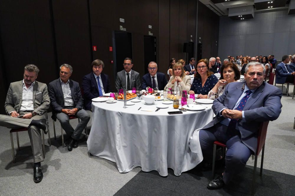 El consejero de Salud, Jesús Aguirre, participa en un desayuno informativo de La Opinión de Málaga.