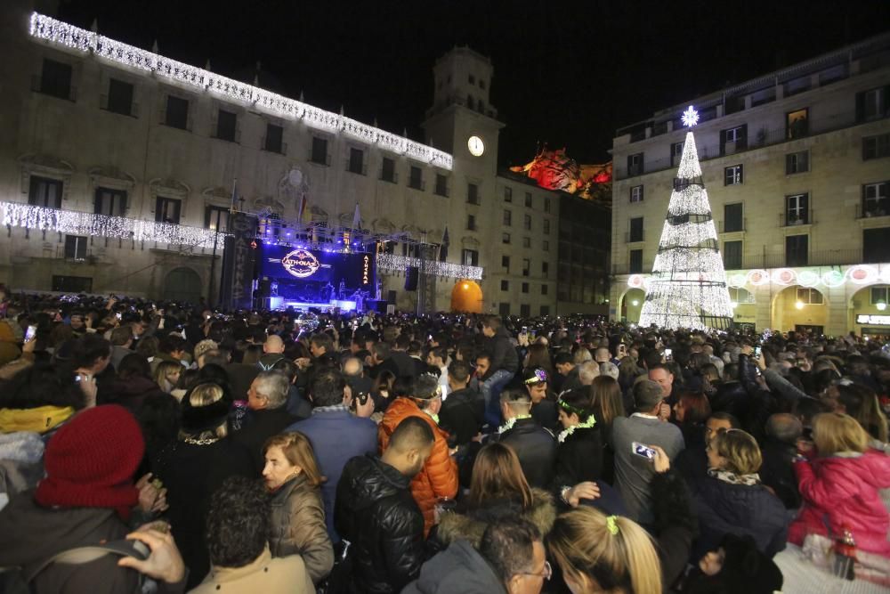 La Nochevieja 2018 en la Plaza del Ayuntamiento de Alicante