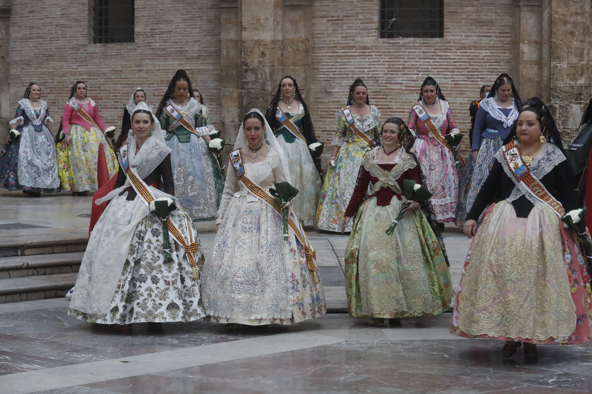 Búscate en el segundo día de ofrenda por la calle de la Paz (entre las 17:00 a las 18:00 horas)