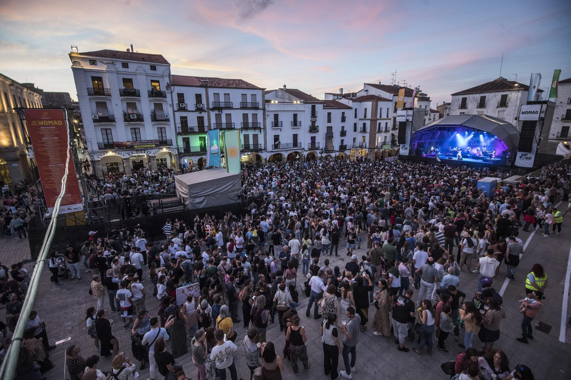 Vive el primer concierto de Womad en Cáceres