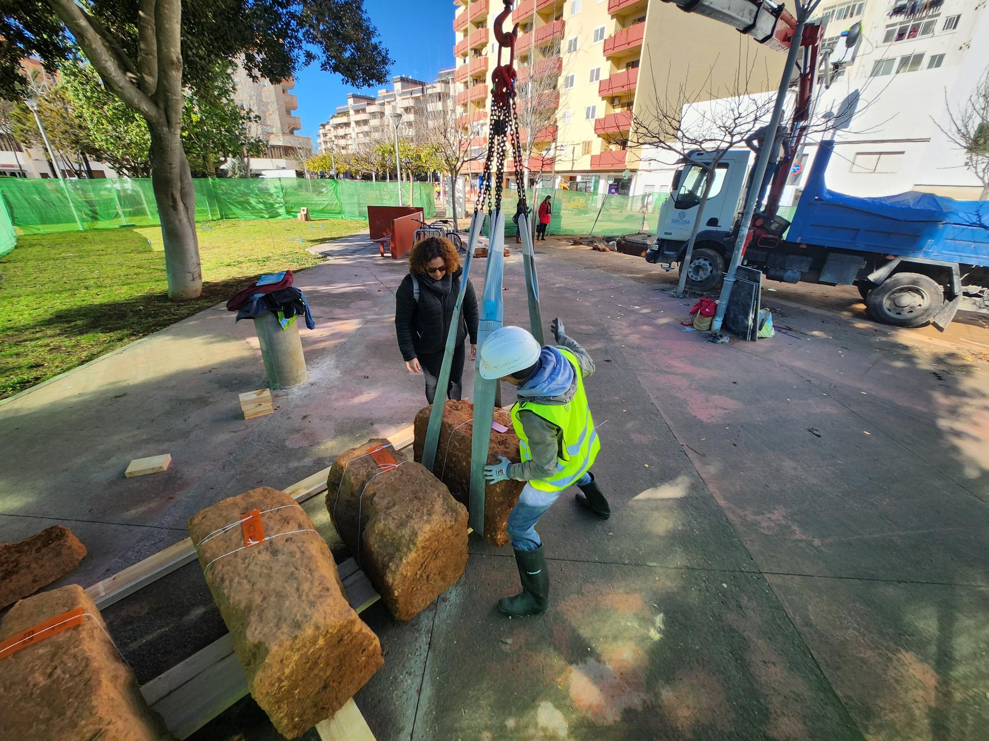 Arqueología en Ibiza: traslado piedra a piedra del mausoleo romano de Isidor Macabich