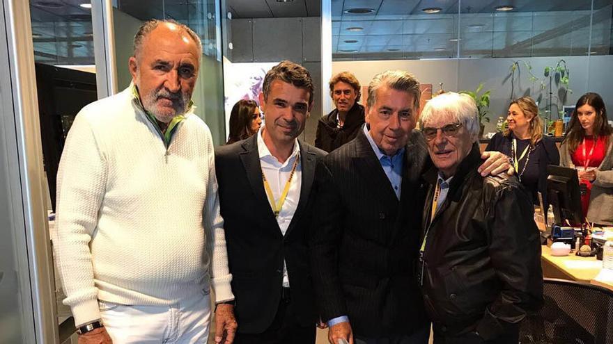 Ion Tiriac, José Bernal, Manolo Santana y Bernie Ecclestone.