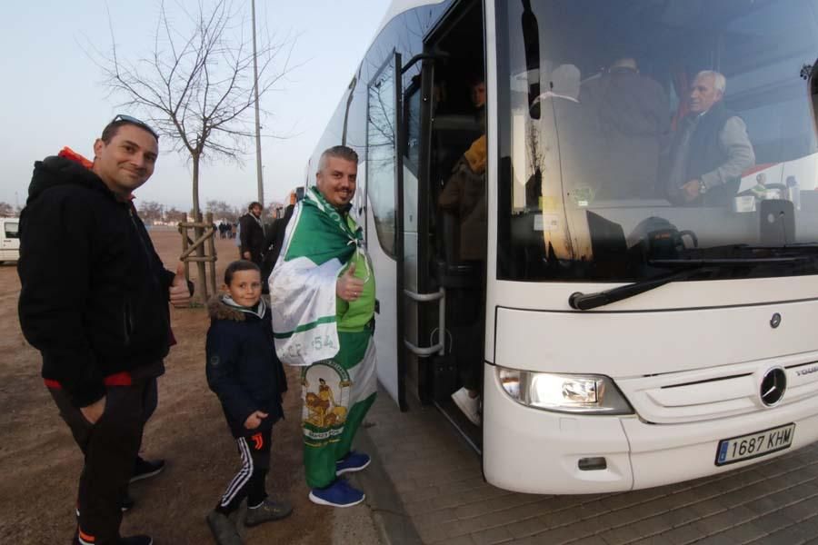 Aficionados del Córdoba CF rumbo a Huelva