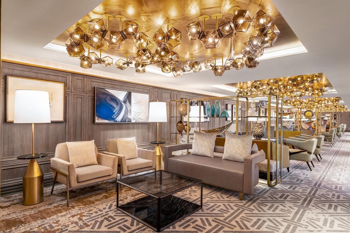 Grand Lounge.