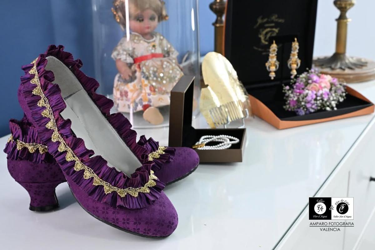 Los detalles del traje de la dansà de Marta Mercader Los detalles del traje de la dansà de Marta Mercader