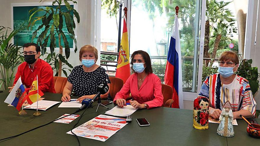 Organizadores de la festividad del Día Nacional de Rusia. | L. O.