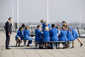 CAOS AERI DEEBIDO Al NÚVOL DE CENDRES PROVACADA PER VOLCÀ