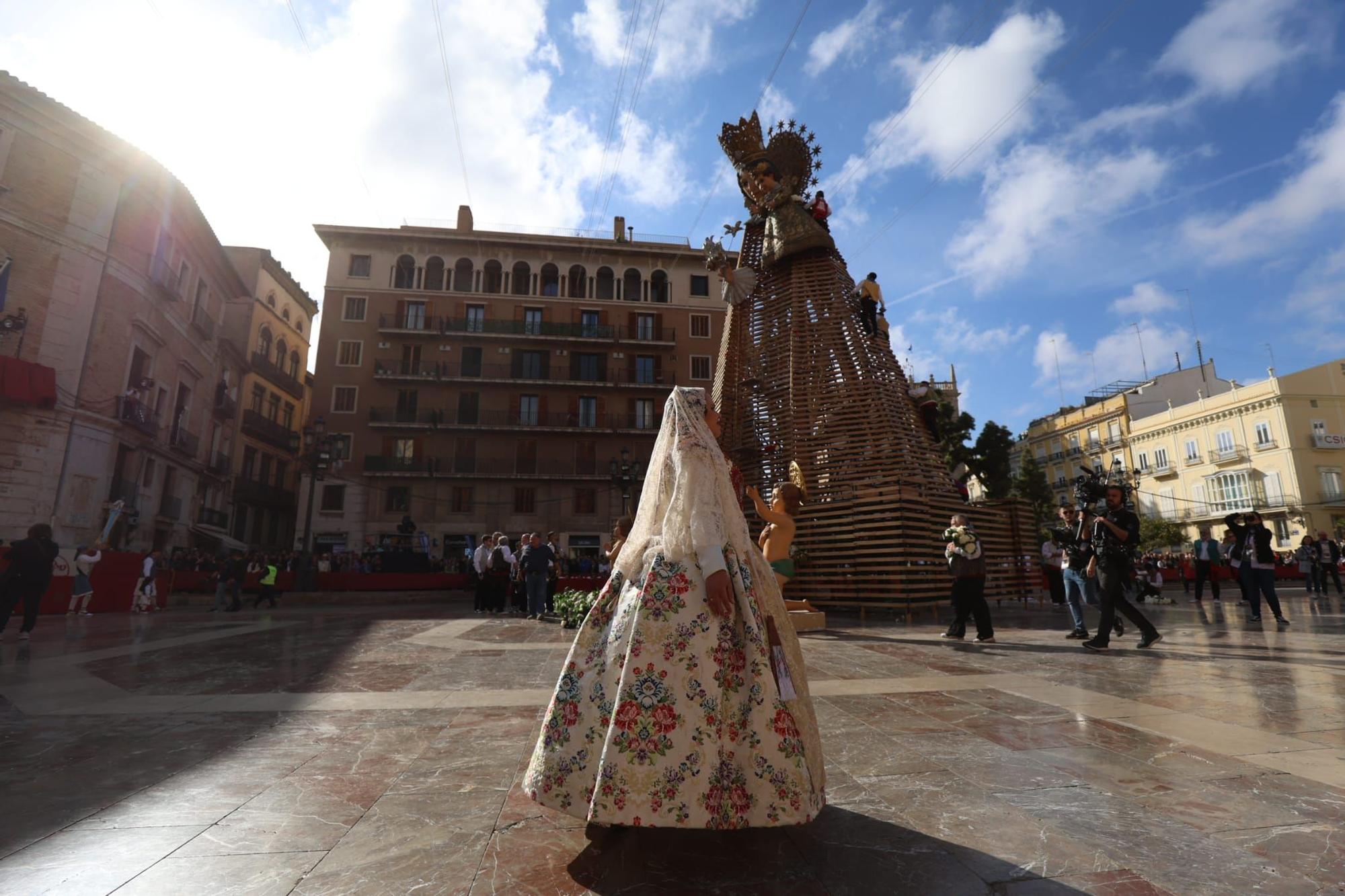 Búscate en la llegada a la plaza de la Virgen