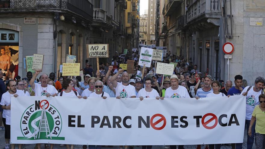 Girona surt al carrer per defensar la zona verda del parc Jordi Vilamitjana