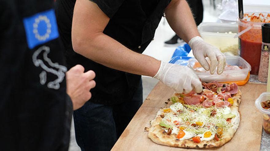 Aprende a hacer auténticas pizzas italianas con estos cursos y conviértete en un profesional