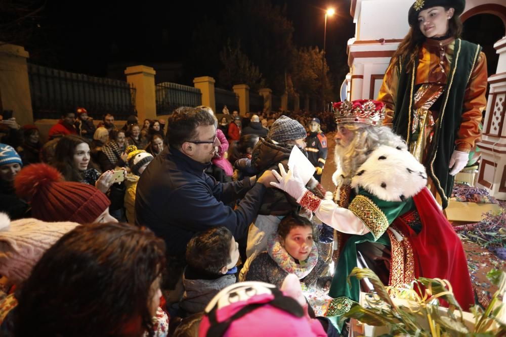 Cabalgata de Reyes 2019 en Gijón