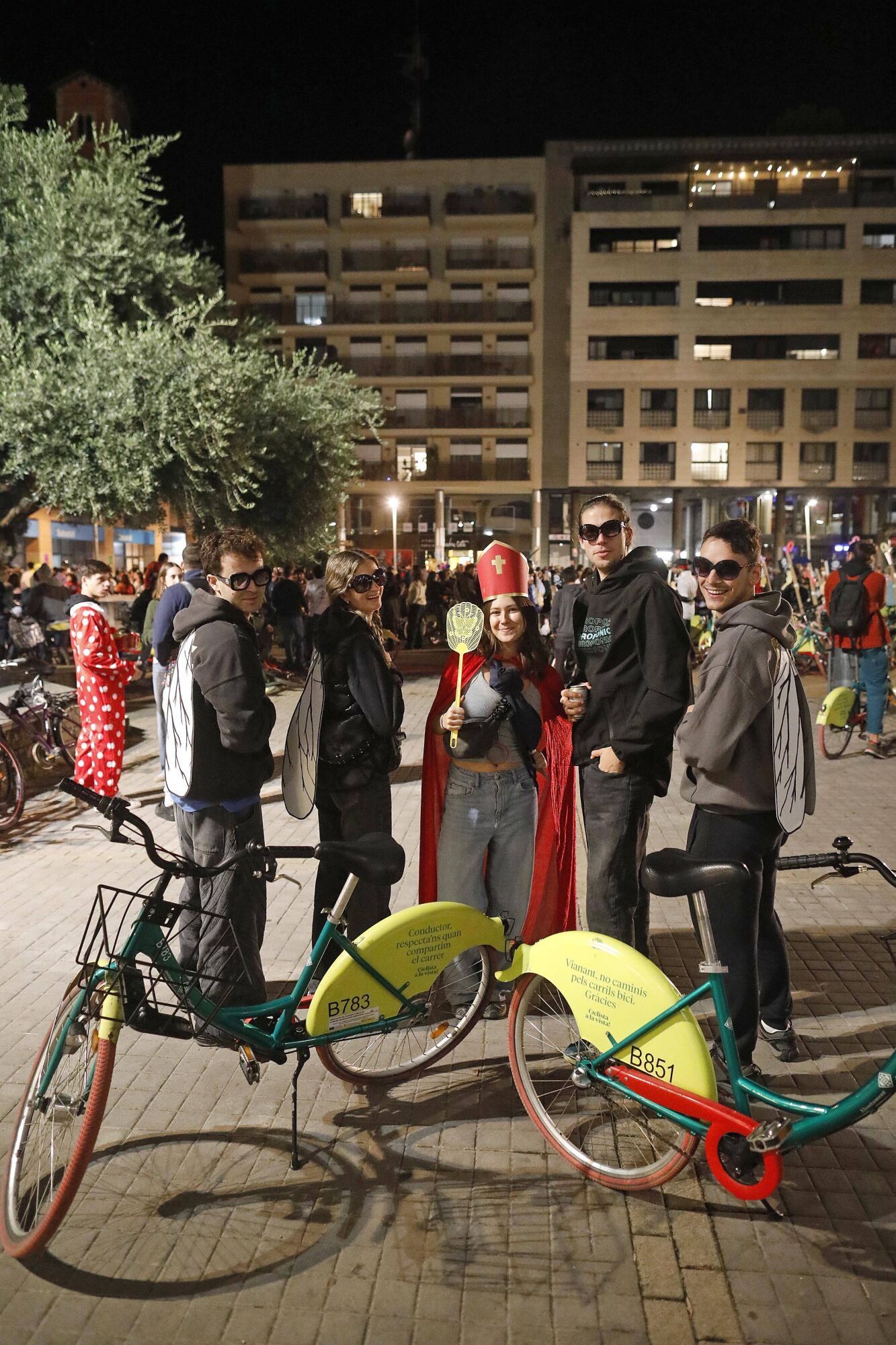Girona. Plaça Josep Pla. Bicicrucis 2025.