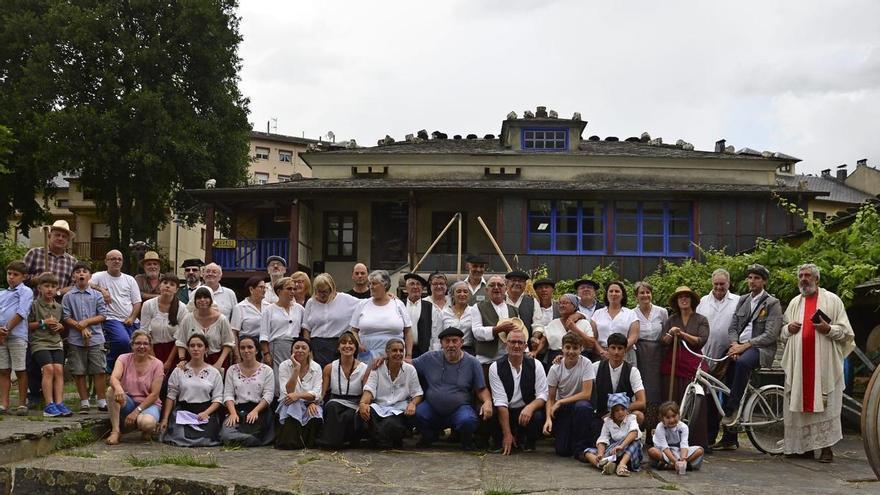 De la cantina a la fragua: Grandas revive su memoria campesina en el Museo Etnográfico "Pepe el Ferreiro"