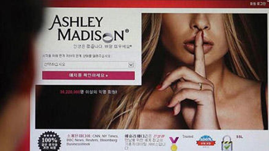 51 canarios piden borrar sus datos del portal Ashley Madison
