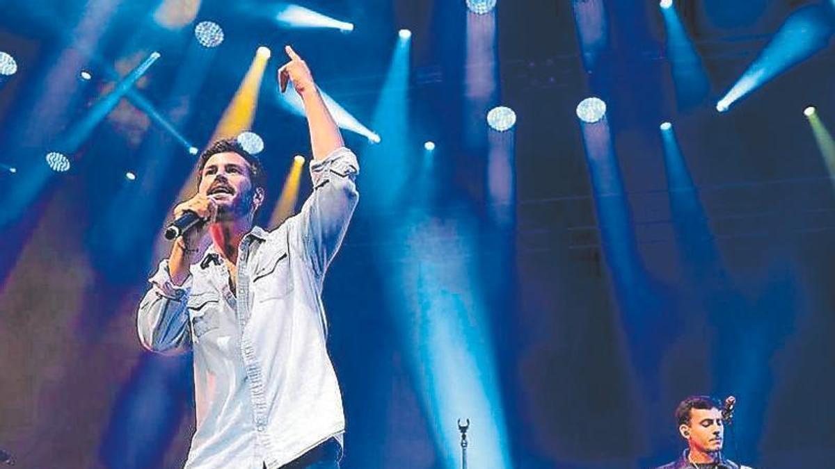 Taburete, en concierto