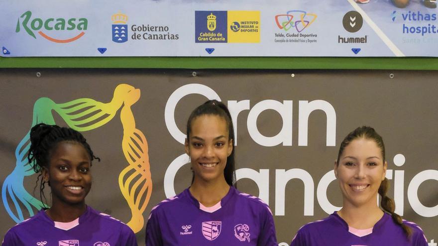 María Gomes (izd.), Sayna Mbengue (centro) y Alba Sugnini (dcha.), oros con España en los Juegos Mediterráneos.