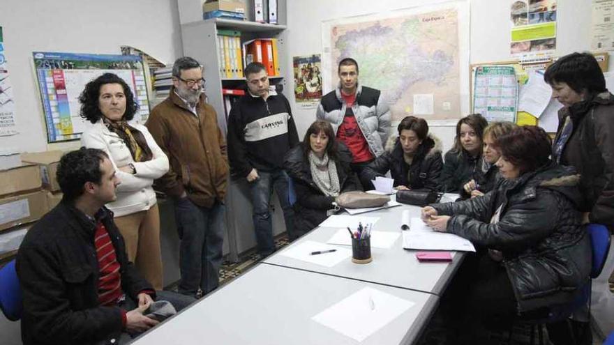 Representantes de las AMPAS de Zamora durante una reunión de la federación.