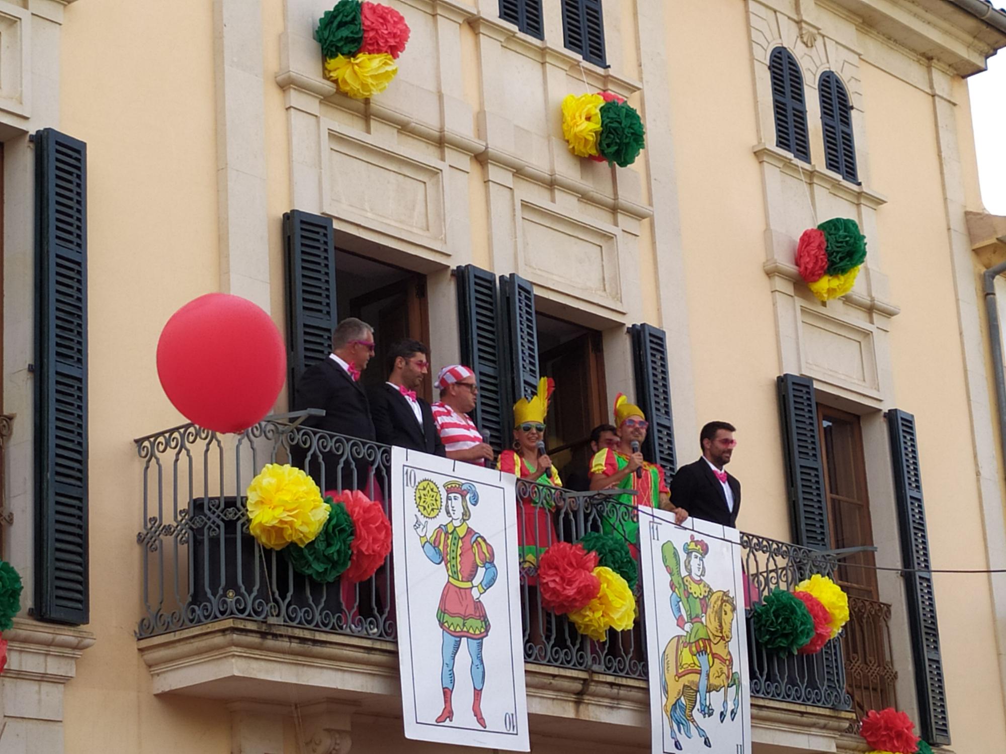 El ‘Carnaval d’estiu’ llena de color Campanet