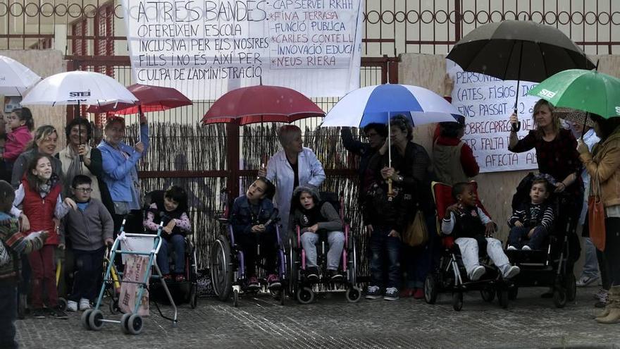 Niños discapacitados sin cuidadores