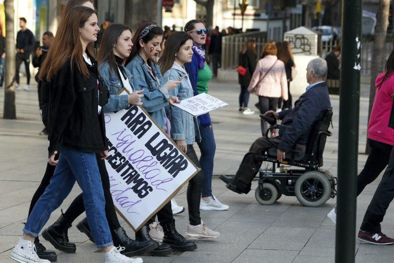 Fotogalería del 8-M en Zaragoza