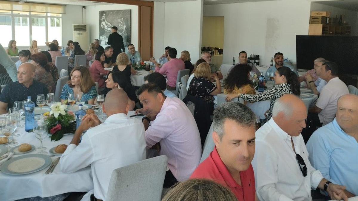 Otra vista del salón