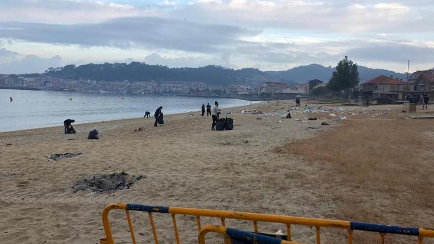 Así amaneció la playa de Rodeira tras San Juan