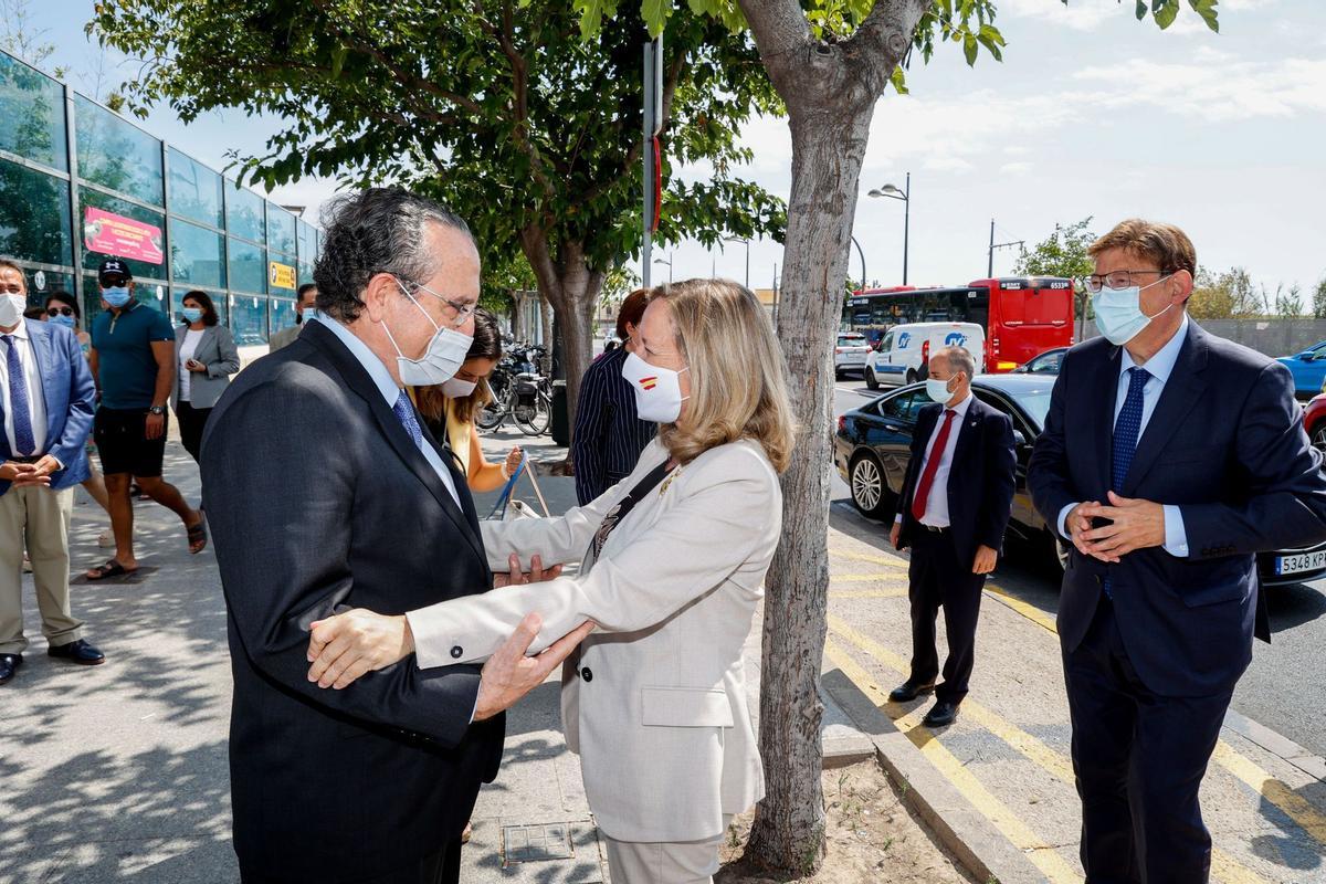 CEV y Levante-EMV reúnen a empresarios y políticos para escuchar a la vicepresidenta